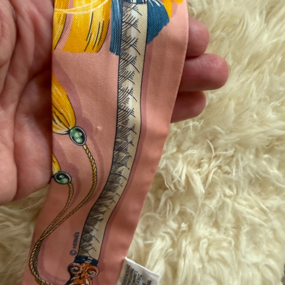 Hermes silk Twilly 
Full set - Picture 5 of 5